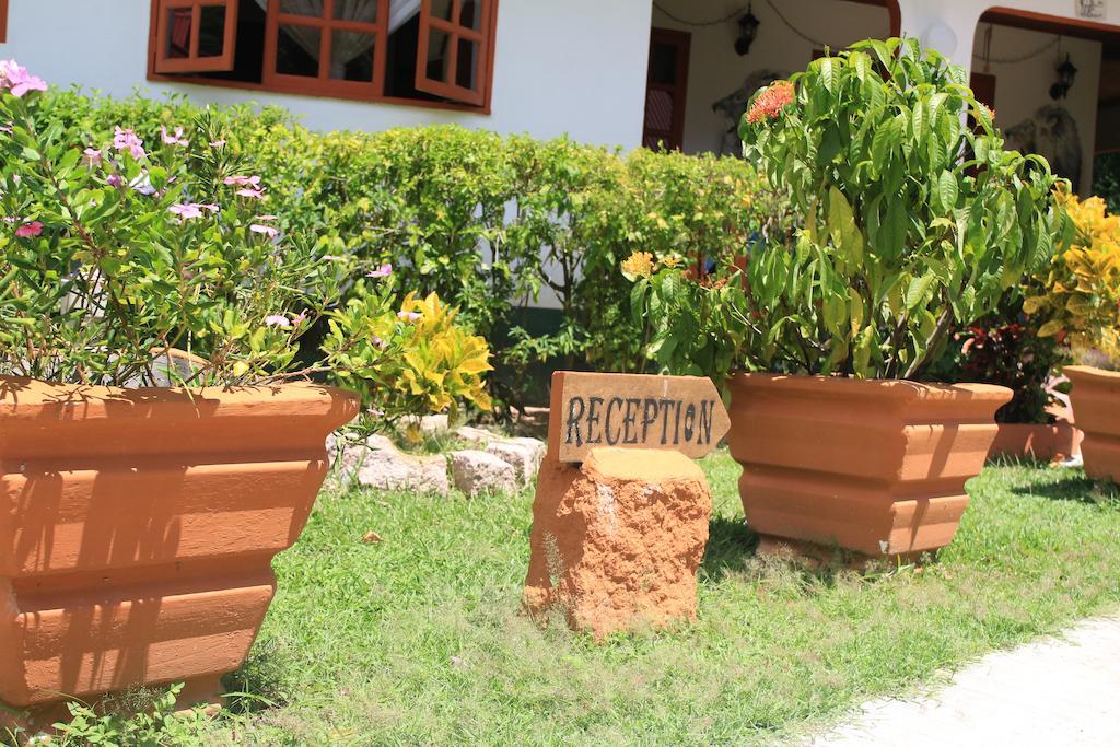 Veronic Self-Catering Guest House Insel Insel La Digue Exterior foto